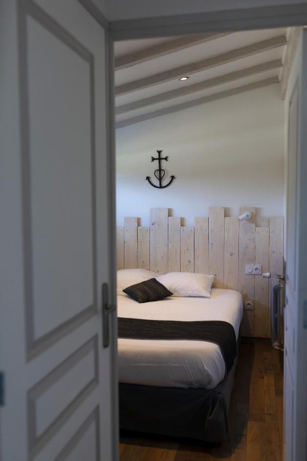 Logis Le Nid Du Pont De Gau Aparthotel Saintes-Maries-de-la-Mer Exterior foto