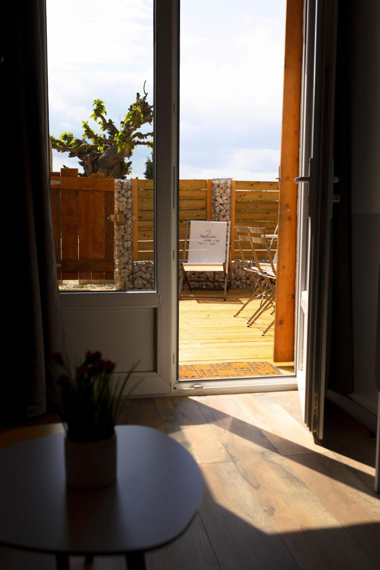 Logis Le Nid Du Pont De Gau Aparthotel Saintes-Maries-de-la-Mer Quarto foto